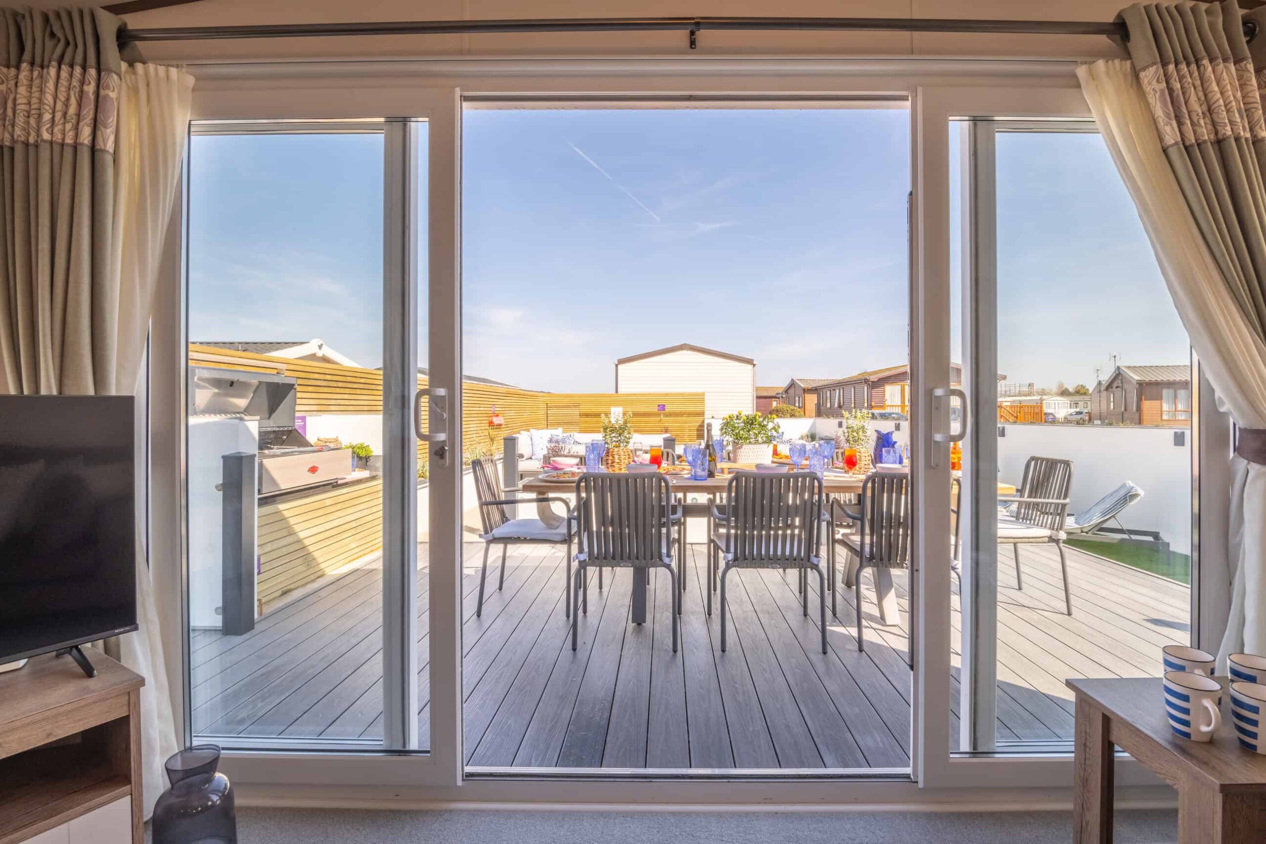 Wow lodge outdoor view