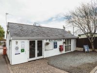 External view of the Sirior Bach Caravan Park Reception.